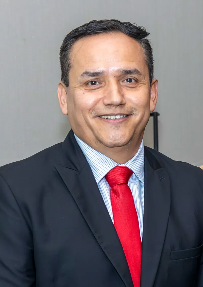 vp-equipo-alfonso-urbina
